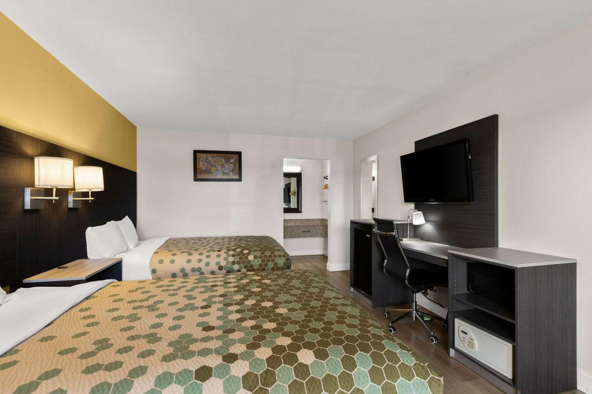 Econo Lodge White Pine Morristown I-81 & I-40 Split מראה חיצוני תמונה