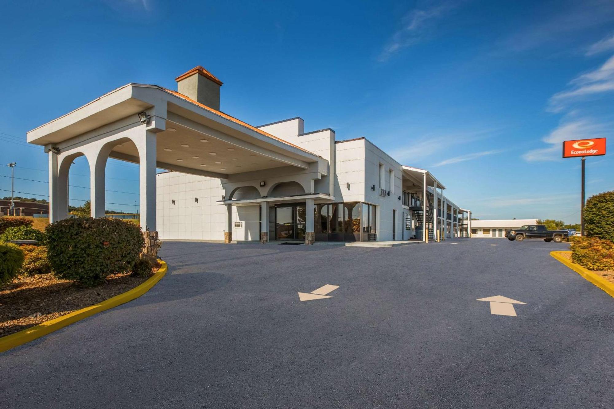 Econo Lodge White Pine Morristown I-81 & I-40 Split מראה חיצוני תמונה